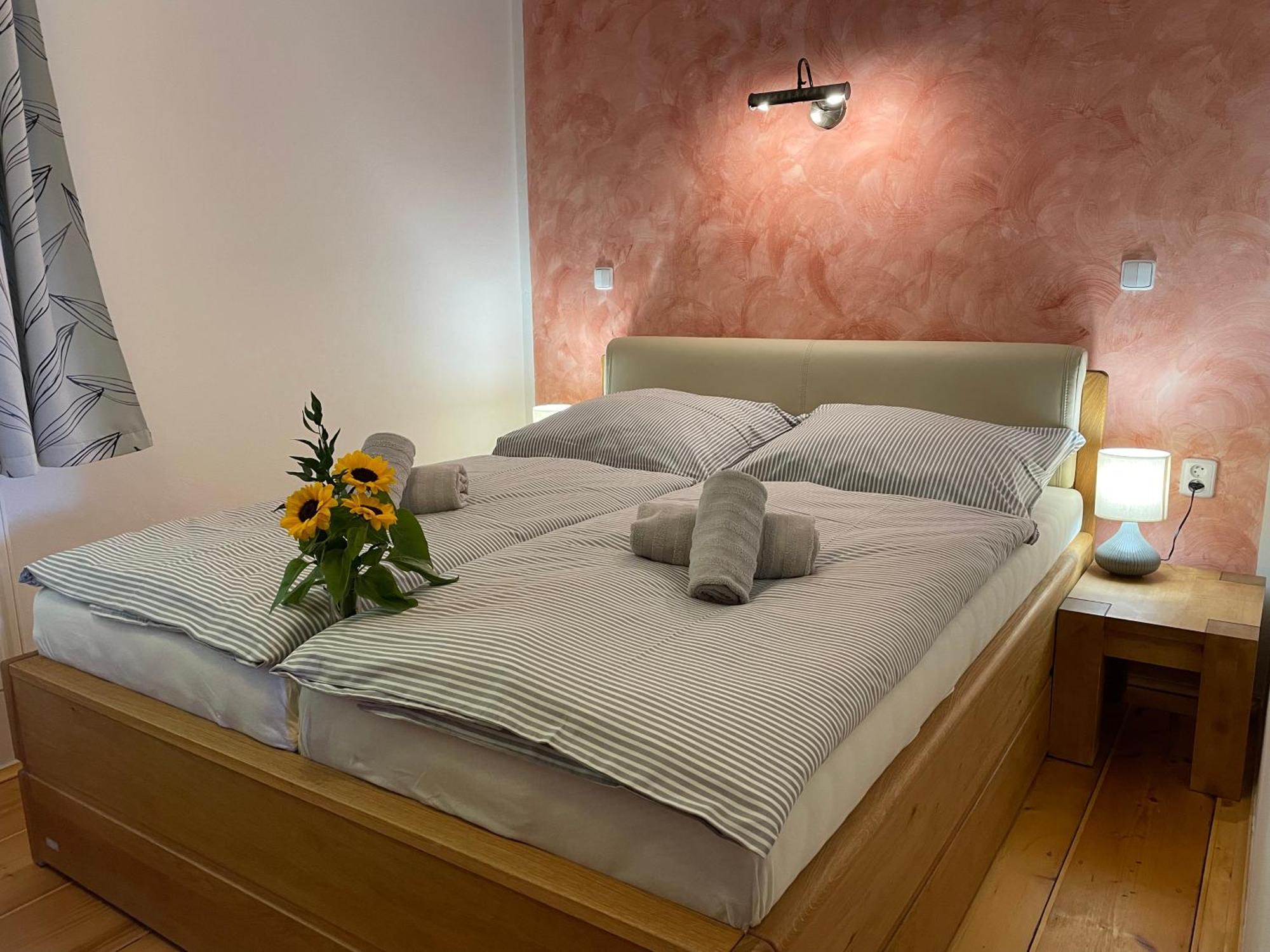 Apartmany Hajovna Lipno Лоучовице Экстерьер фото